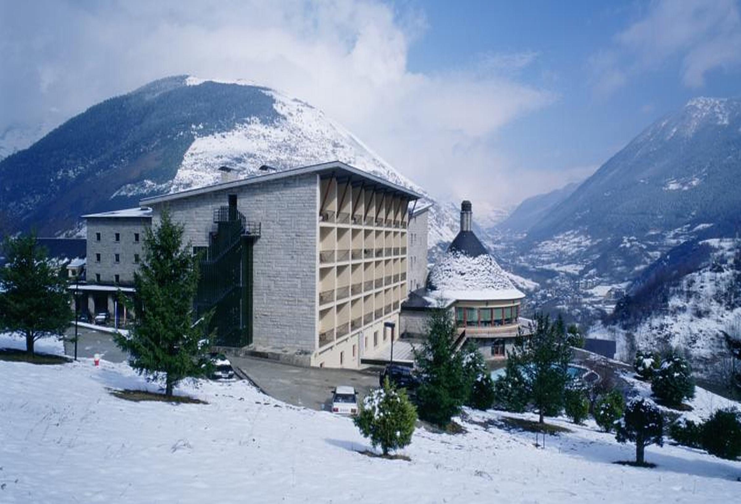 Parador De Vielha Exteriér fotografie