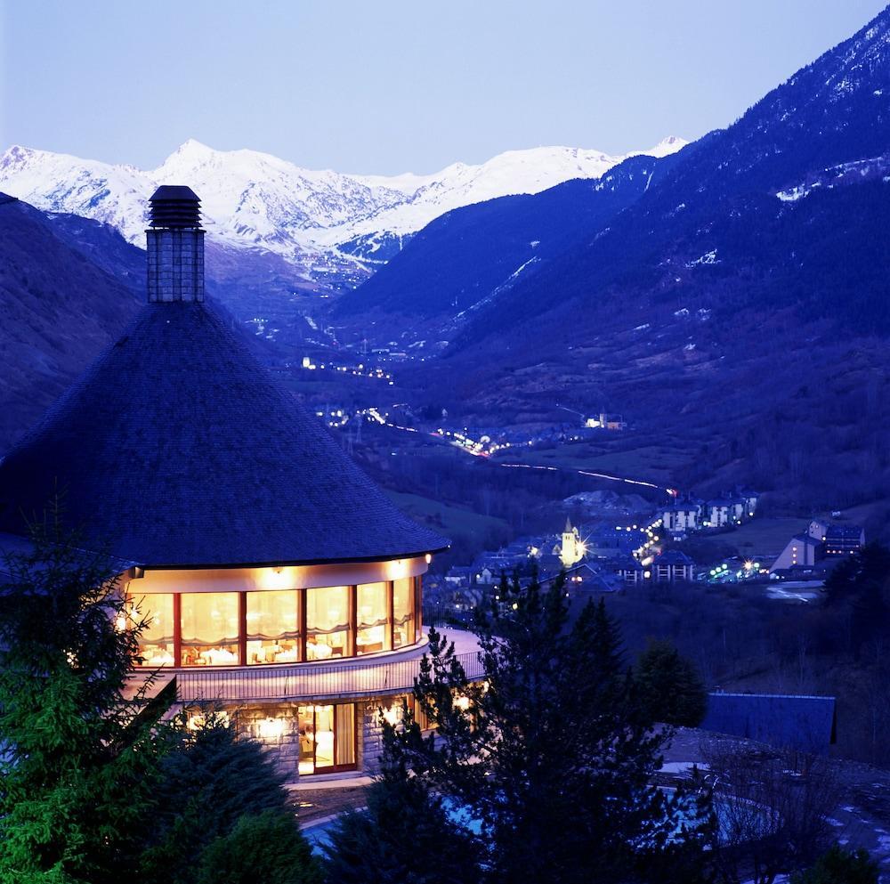 Parador De Vielha Exteriér fotografie